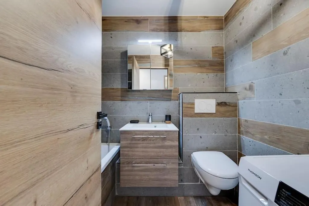 Cristalinnes Tres Bel Appartement Trois Chambres Tres Jolie Vue Val-dʼIsère 0*,